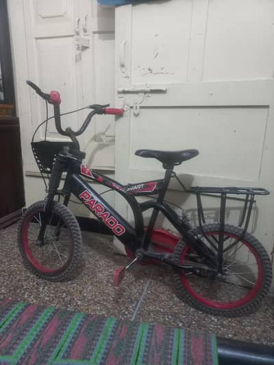 Prado cycle ist hand use