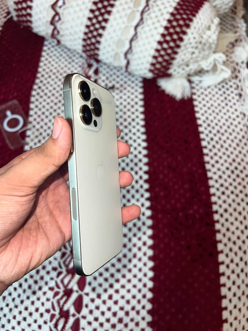 Apple iPhone 14 Pro Max 3