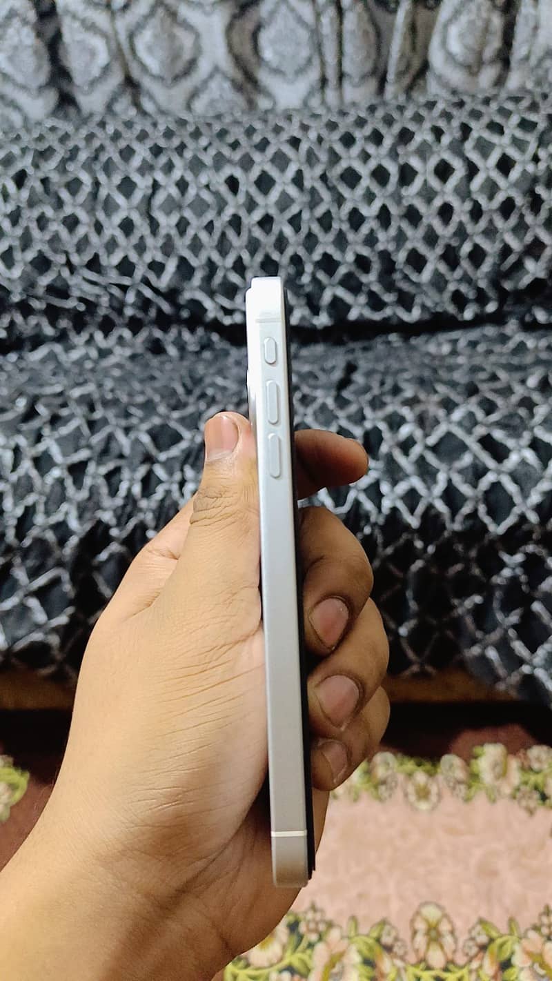 Apple iPhone XR 1