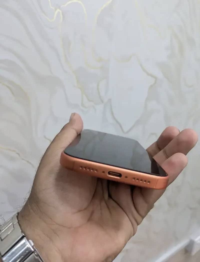 Apple iPhone 17 Pro 4