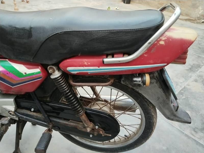 Honda Cd 100 2012 چوکی بھاگٹ 4