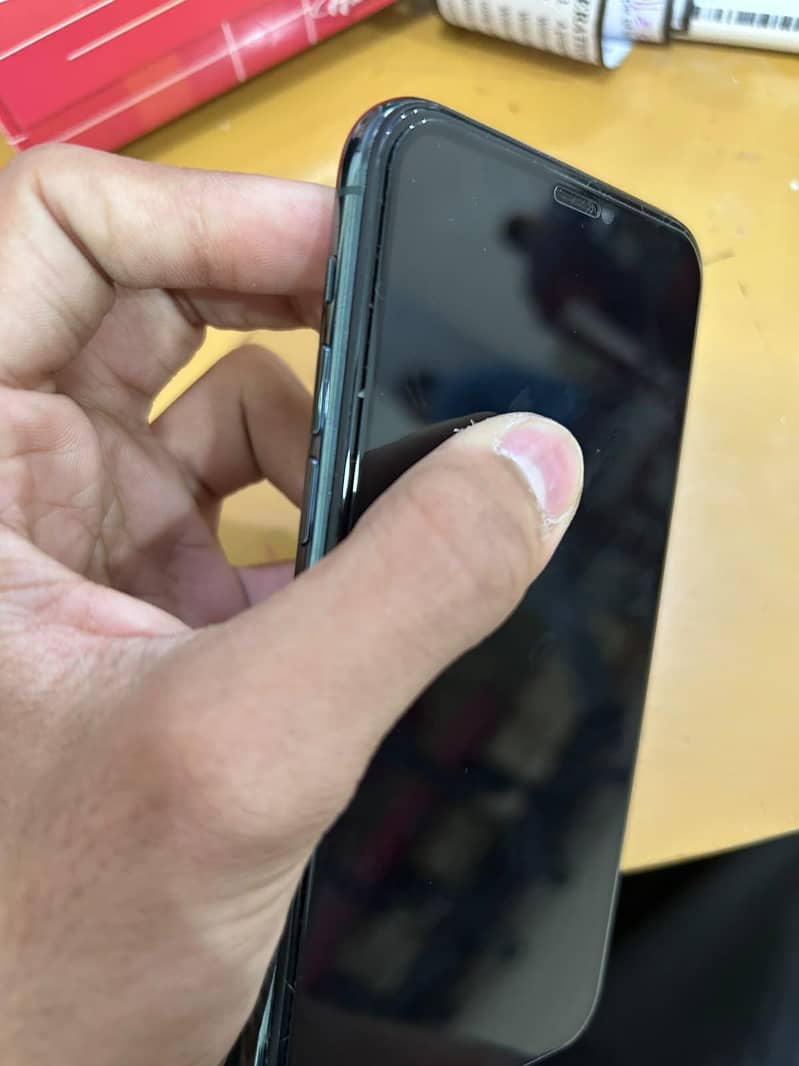 Apple iPhone 11 6