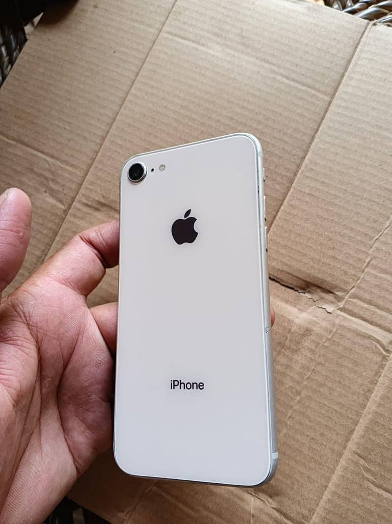 Apple iPhone 8 6