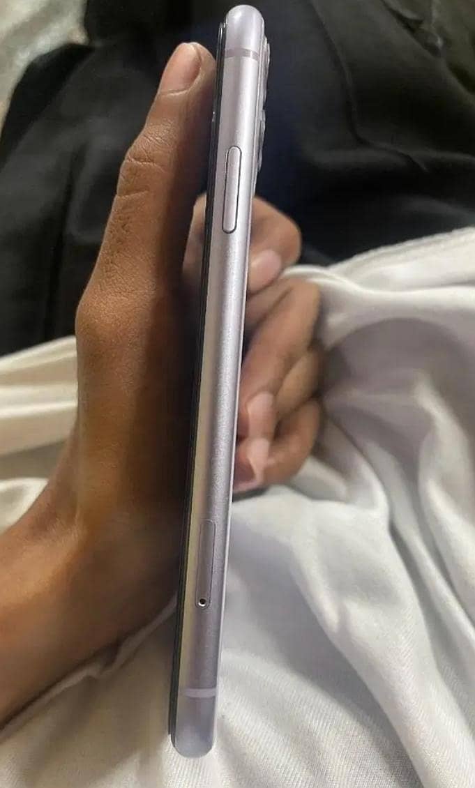 Apple iPhone 11 1