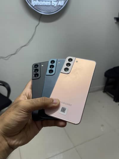 Samsung Mobile S22