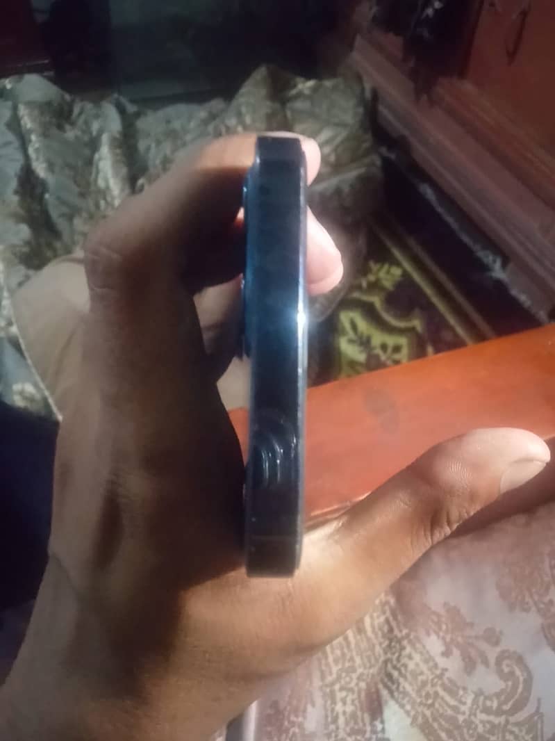Apple iPhone 12 Pro 0
