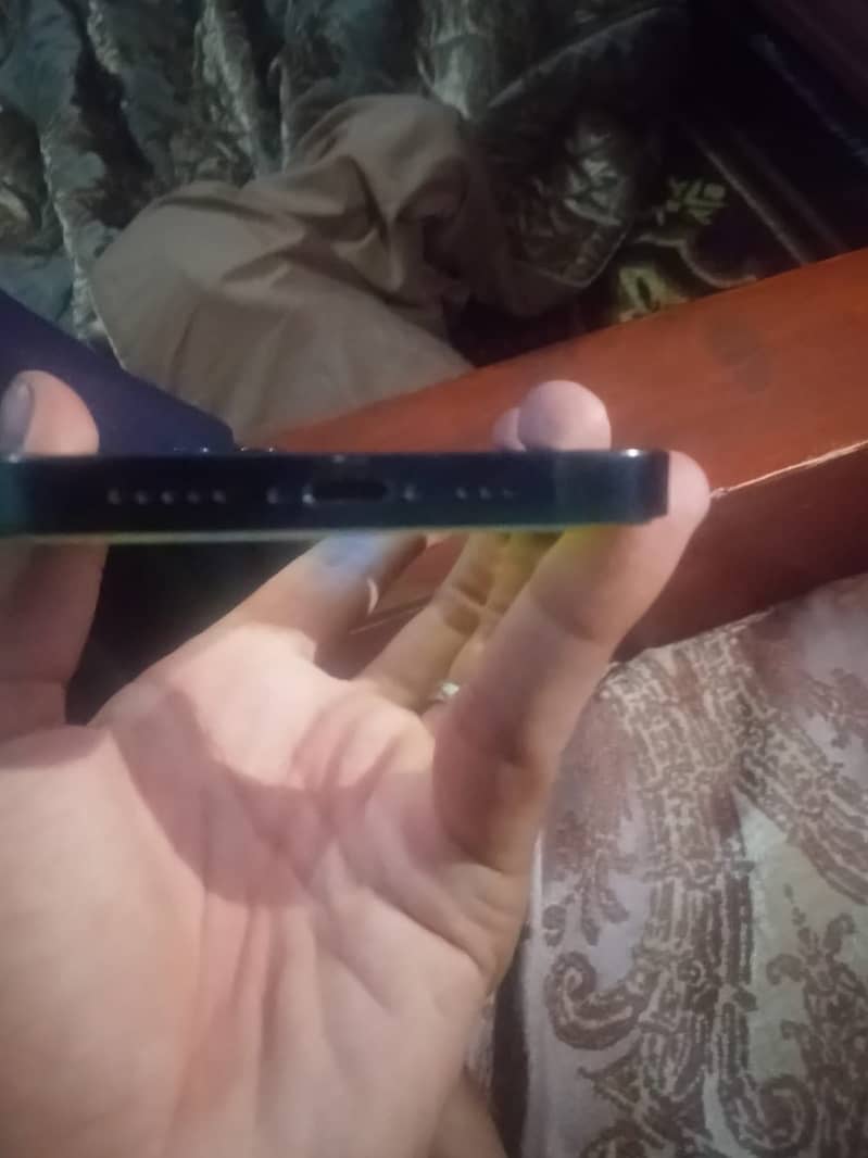 Apple iPhone 12 Pro 3