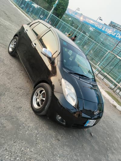 Toyota Vitz 2010
