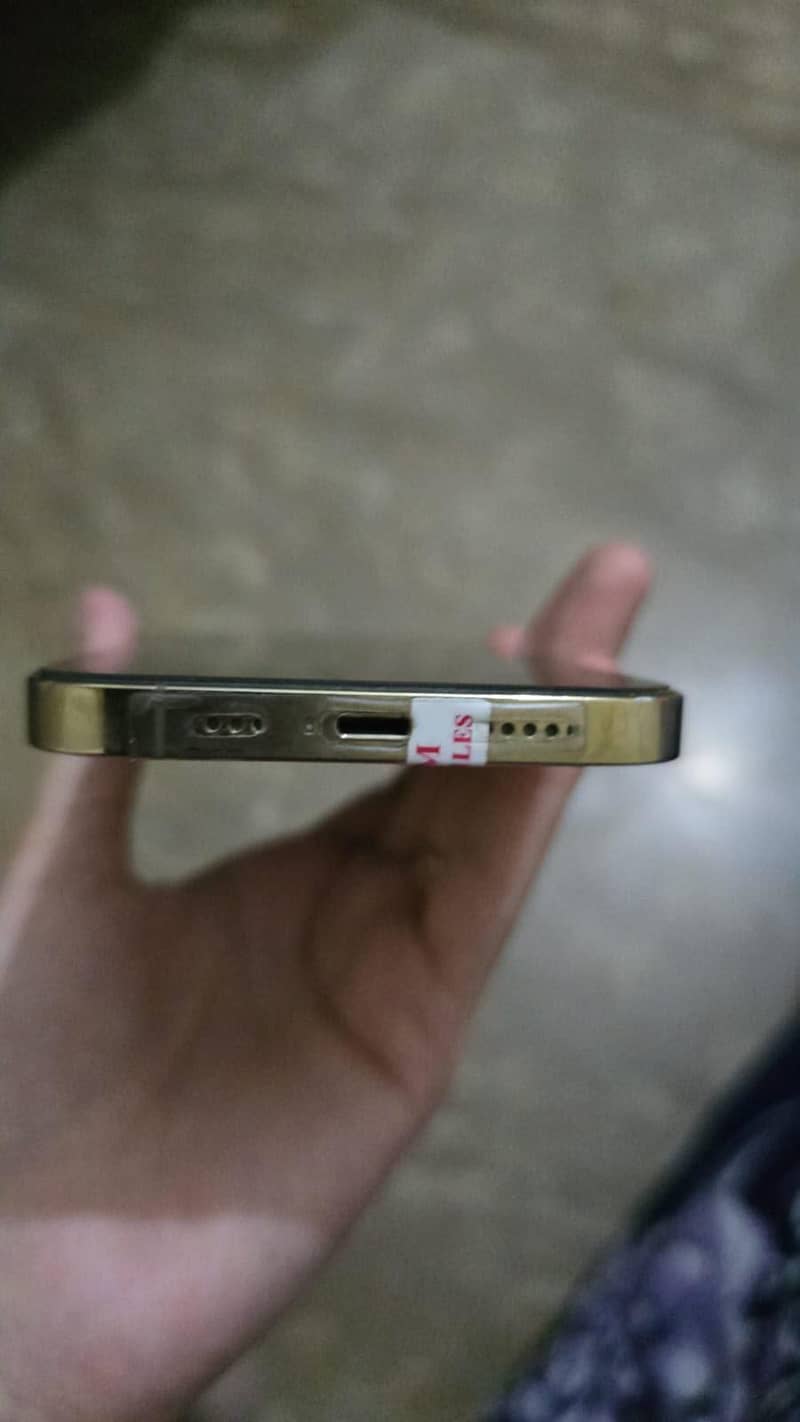 Apple iPhone 12 Pro 3
