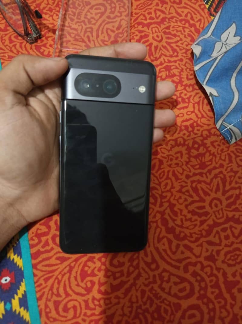 Google Pixel 8 2