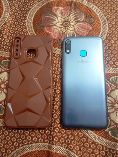 Infinix Hot 8 Lite