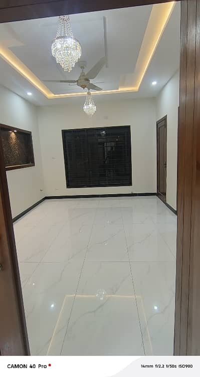 7 Marla Brand New Upper Portion For Rent In Jinnah Garden
