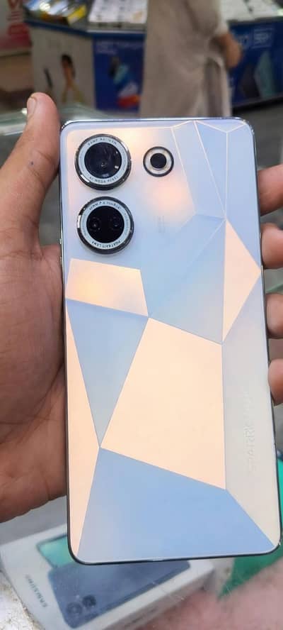 Tecno CAMON 20 with original box and charger