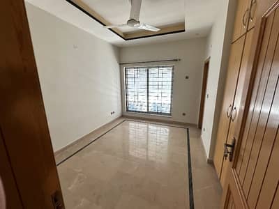 1 Kanal Full House For Rent
