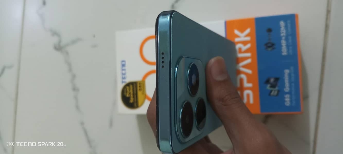 Tecno Spark 20 4