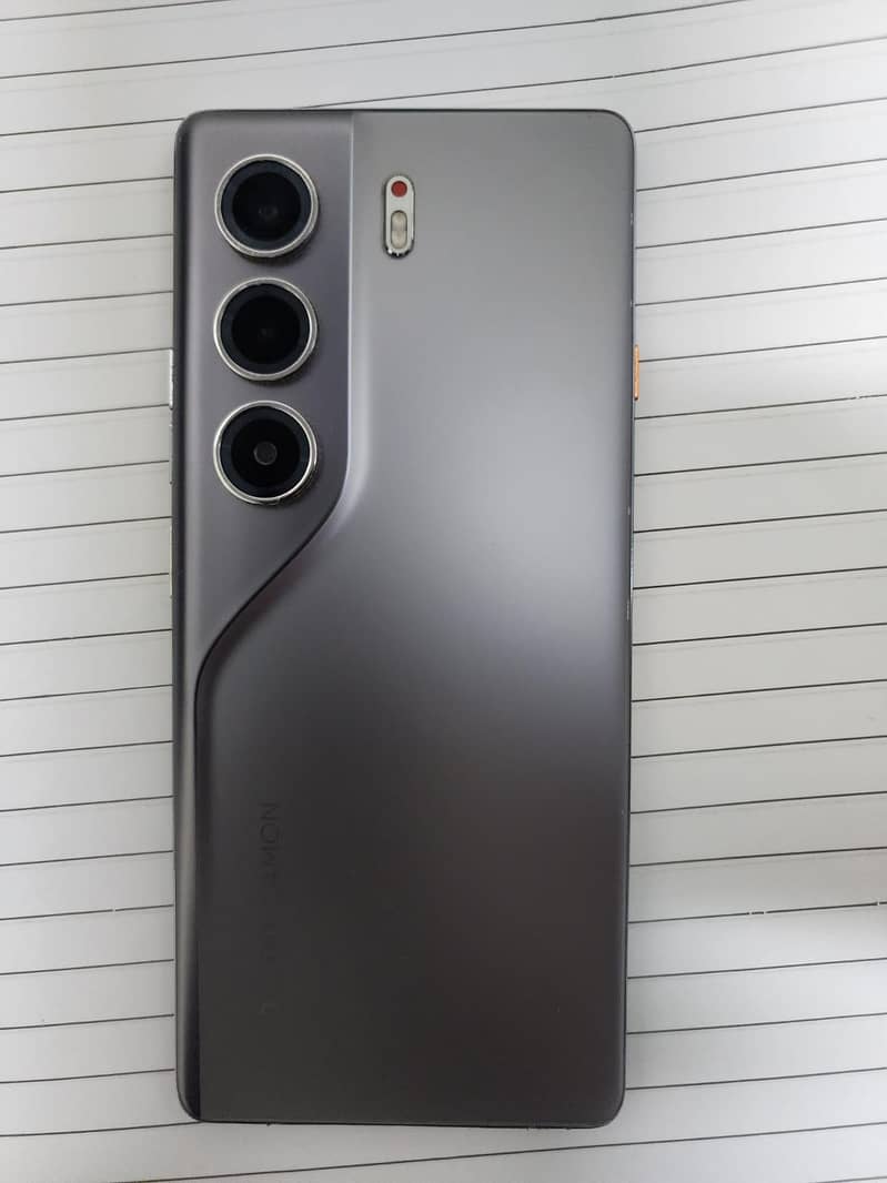 Tecno Camon 40 Pro 15