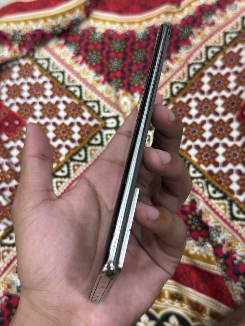 Infinix Note 40 Pro 3
