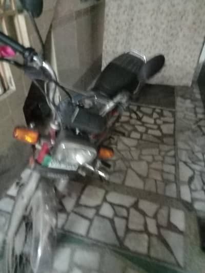sell bike in 65900 rupees