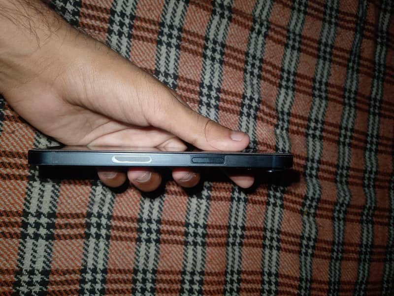 Apple iPhone 13 jv 2