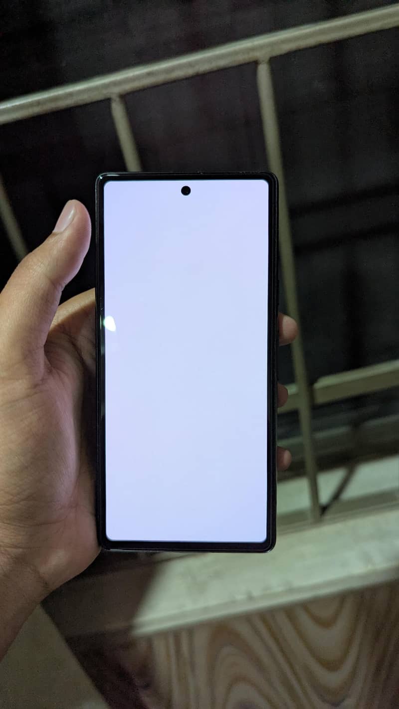 Google Pixel 7a 5