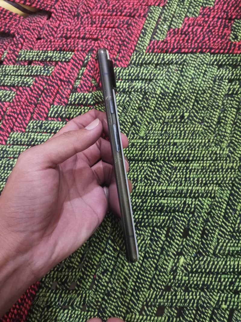 Google Pixel 6 4