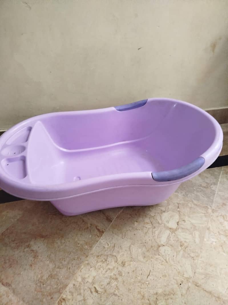 bath tub 2