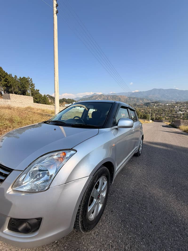 Suzuki Swift automatic 2013 1