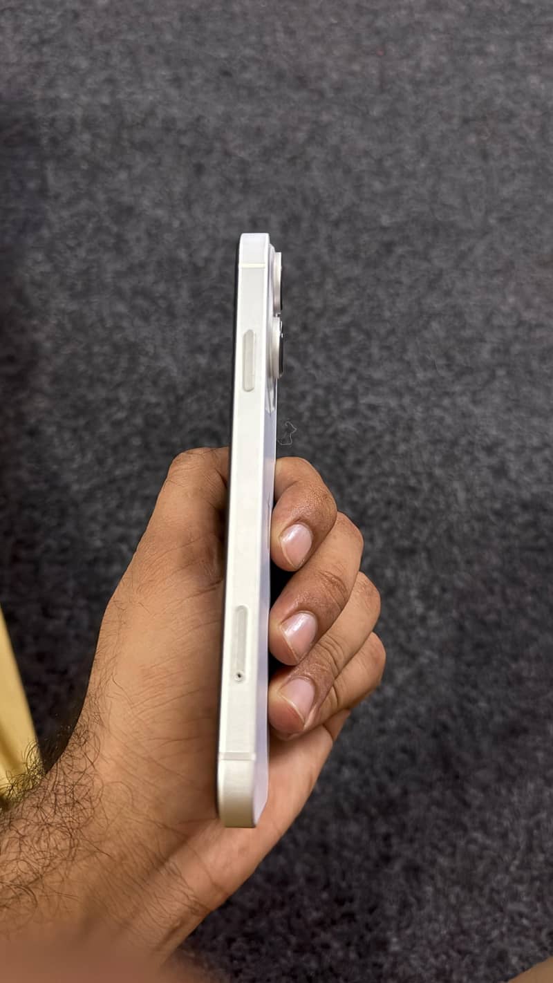 Apple iPhone 15 Pro 6