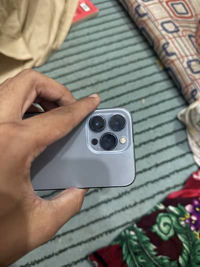 Apple iPhone 13 Pro