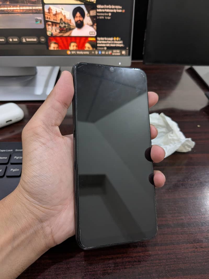 Realme C25Y 1
