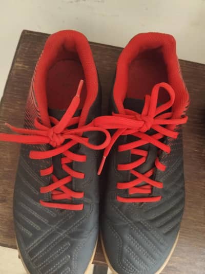 KIPSTA original branded shoes