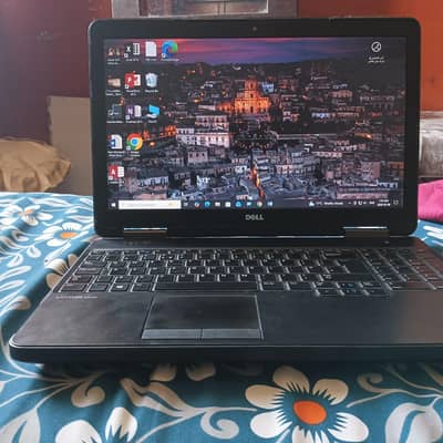 Dell Latitude E5540 8 GB Ram 128 SSD