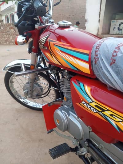 Honda 125 (25/2026) 03457834153