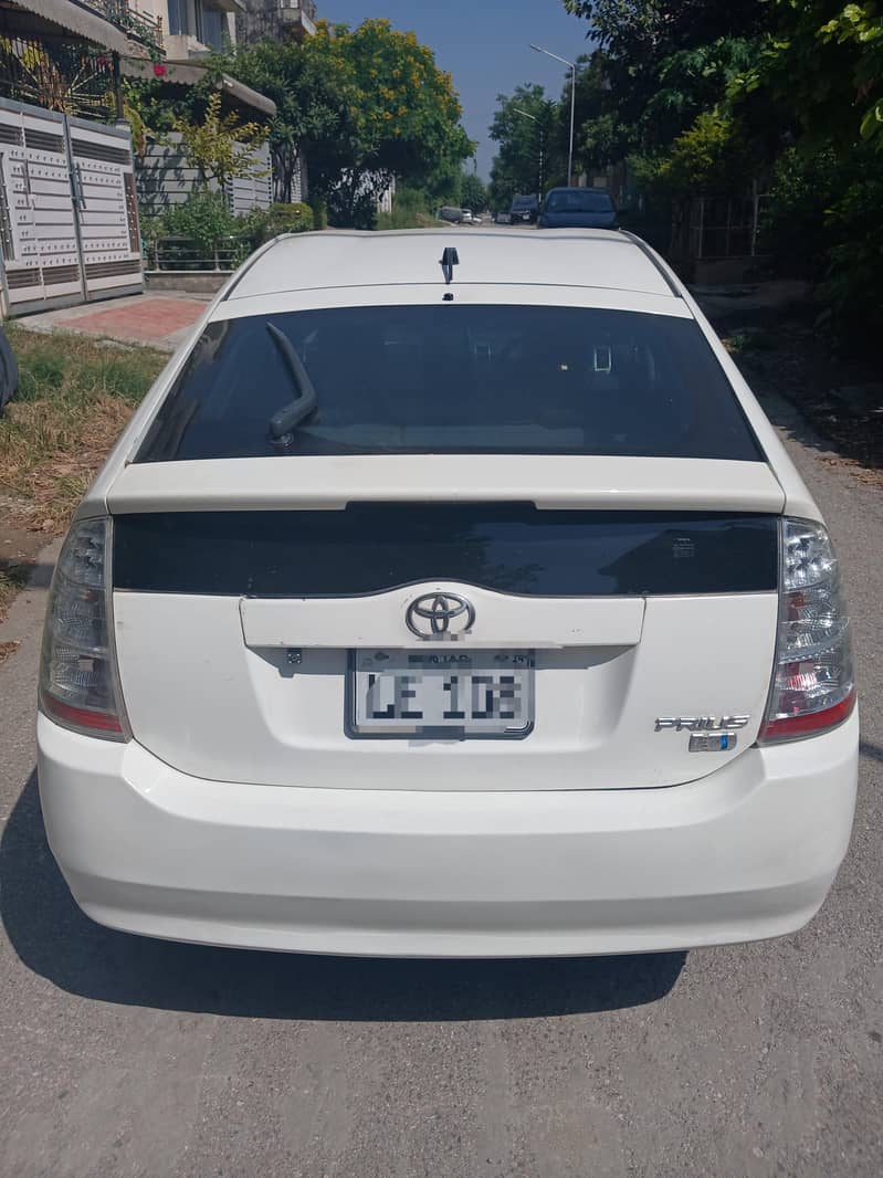 Toyota Vitz 2010/14 1