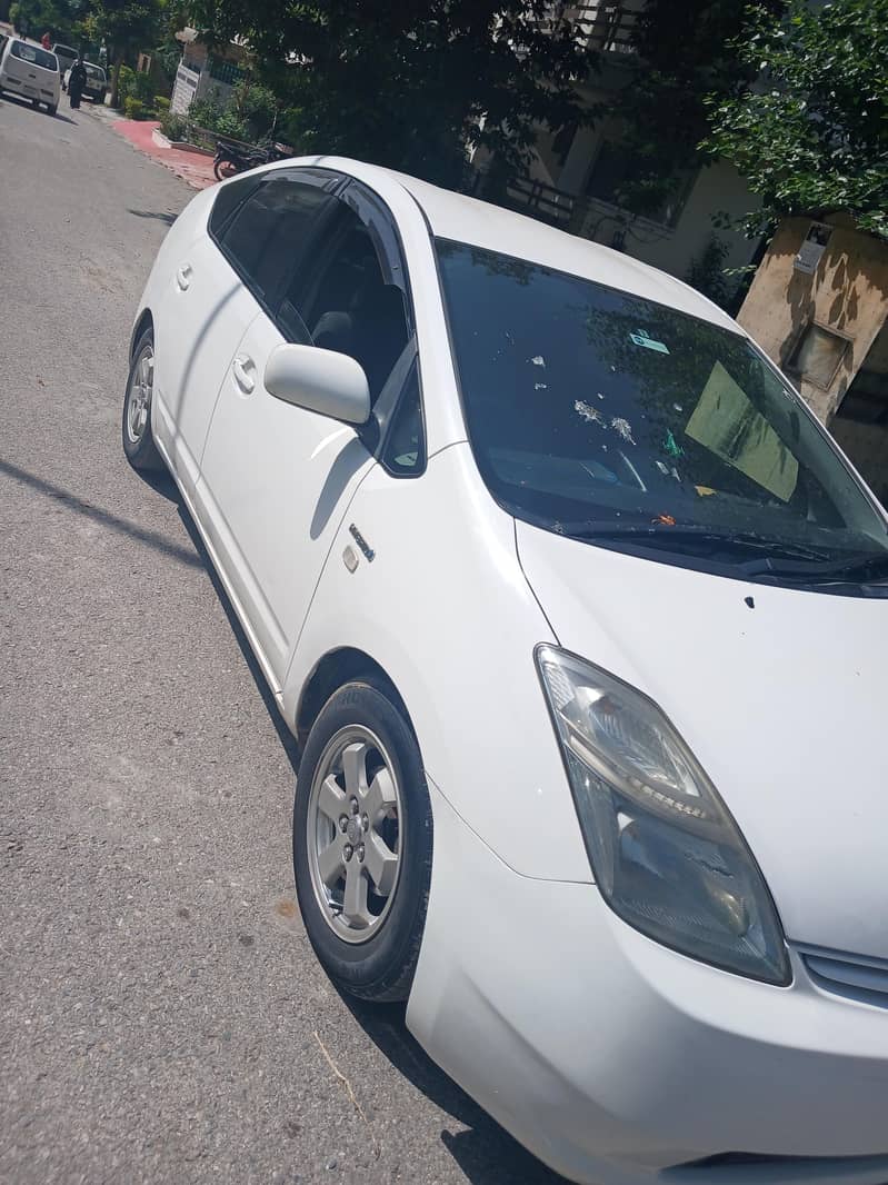 Toyota Vitz 2010/14 3