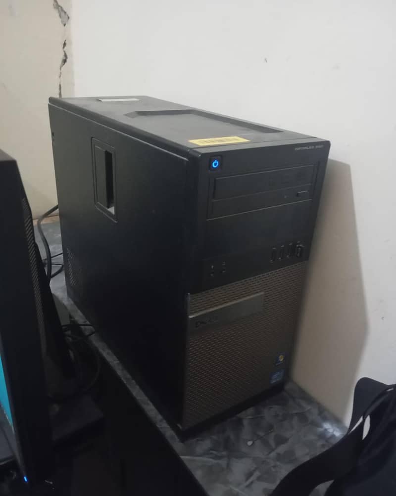 CPU+LCD+keyboard+mouse= full set 2