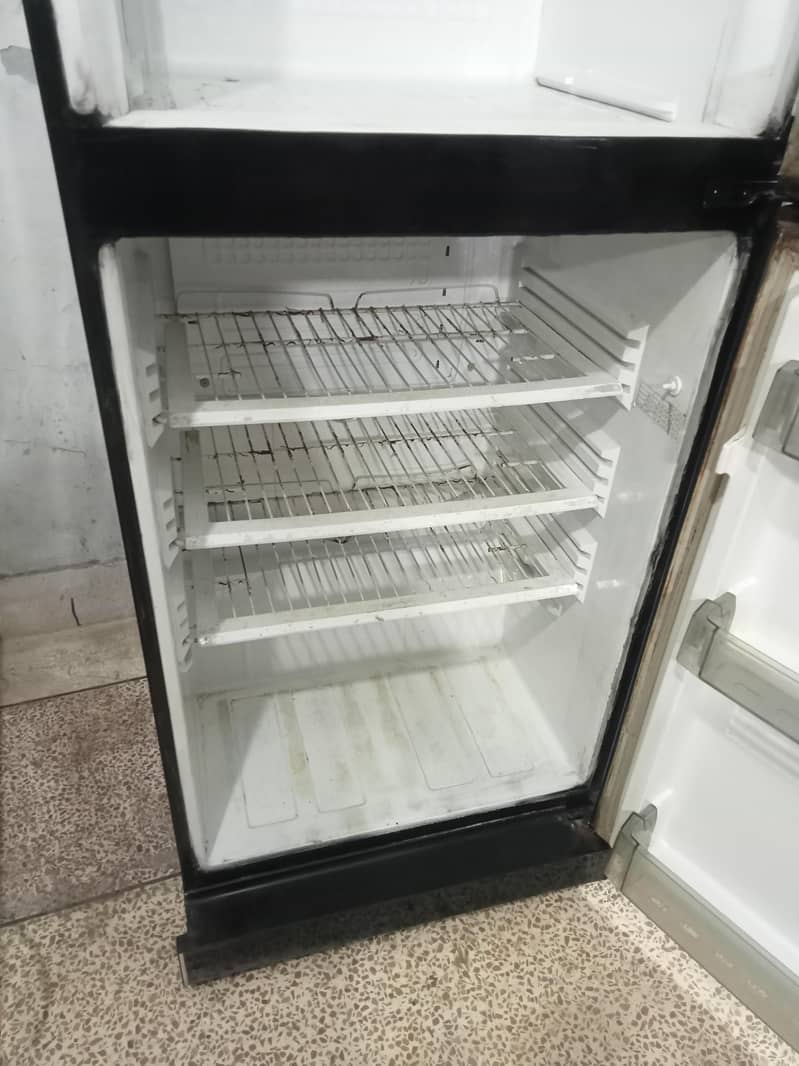 Pell Refrigerator 1