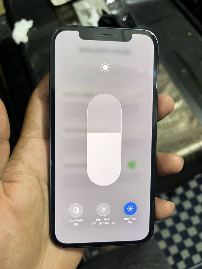 Apple iPhone 12 7
