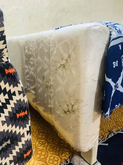 New walvet bed only 2 day use brand new bed set  pur walvet