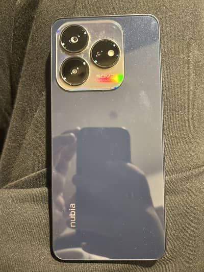 Zte nubia V60 Design