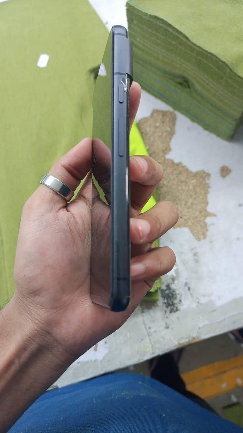 Google Pixel 8 1