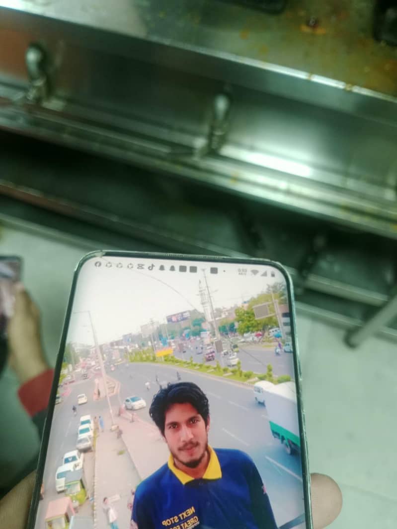 One Plus 7 Pro 1