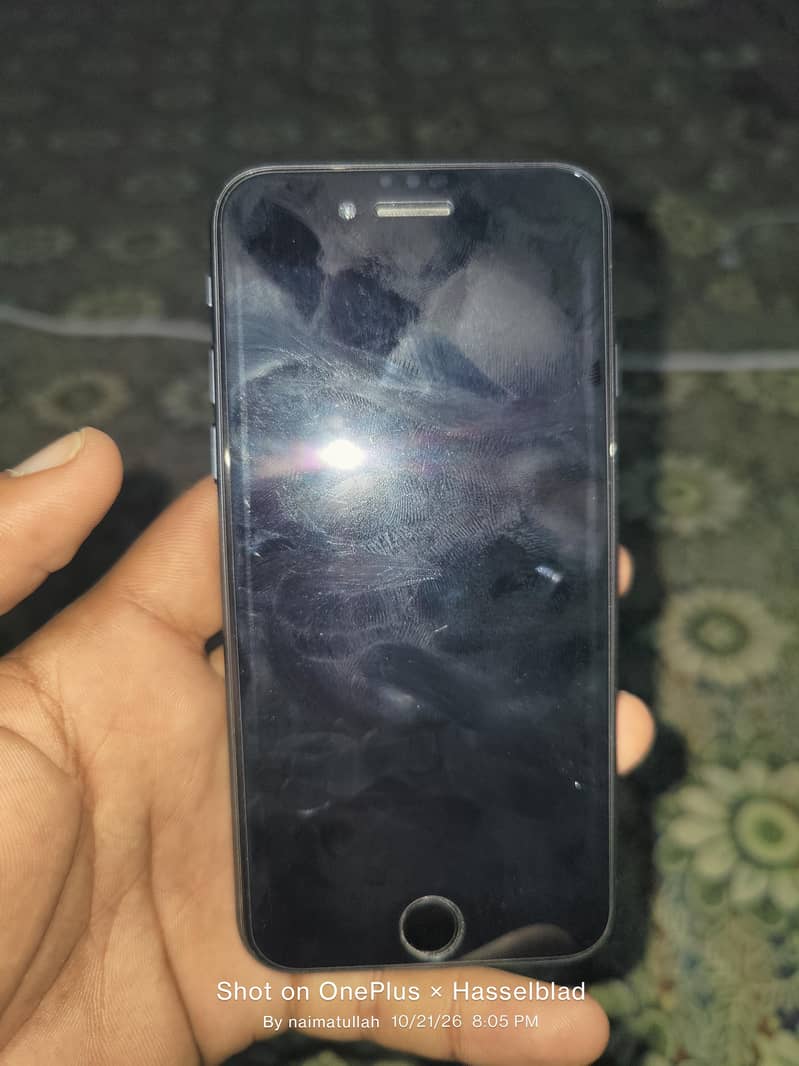 Apple iPhone SE 0