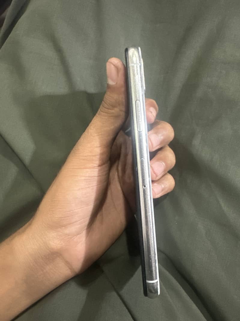 Apple iPhone X 1