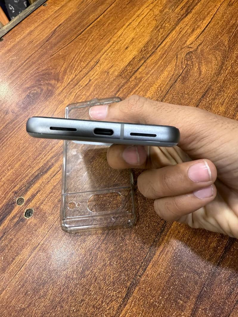 Google Pixel 8 5