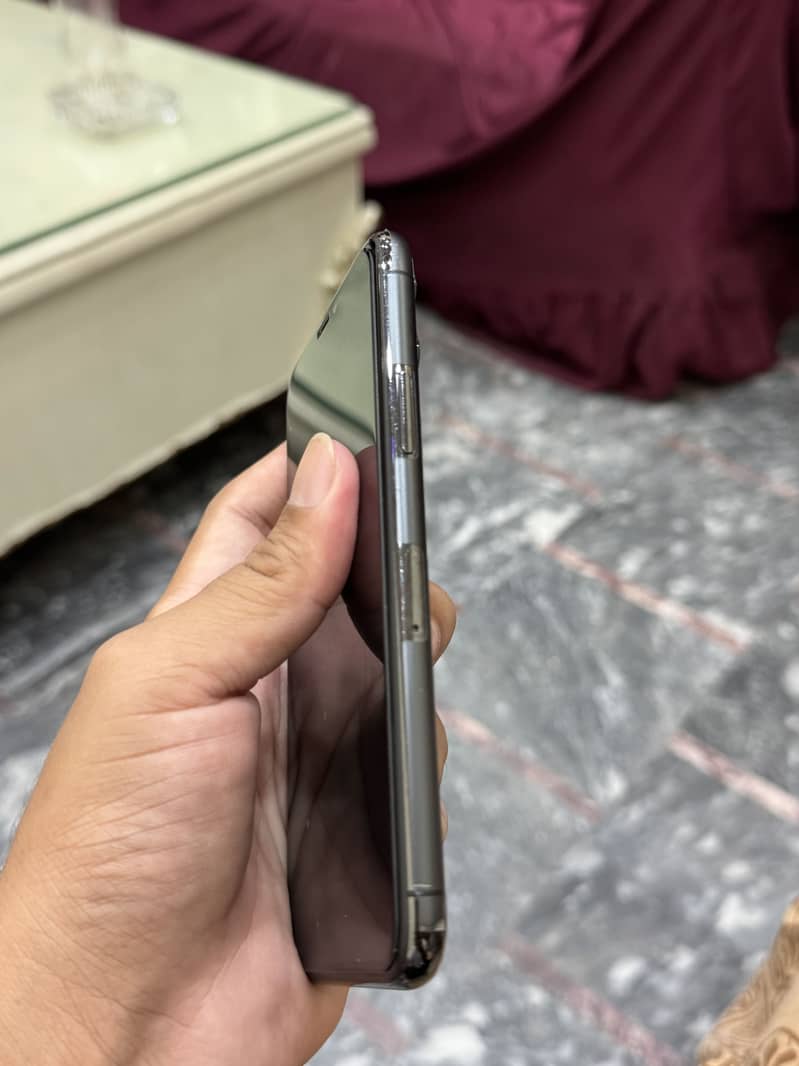 Iphone 11 pro pta 4