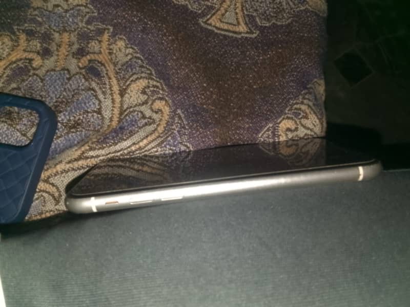 Apple iPhone 11 2