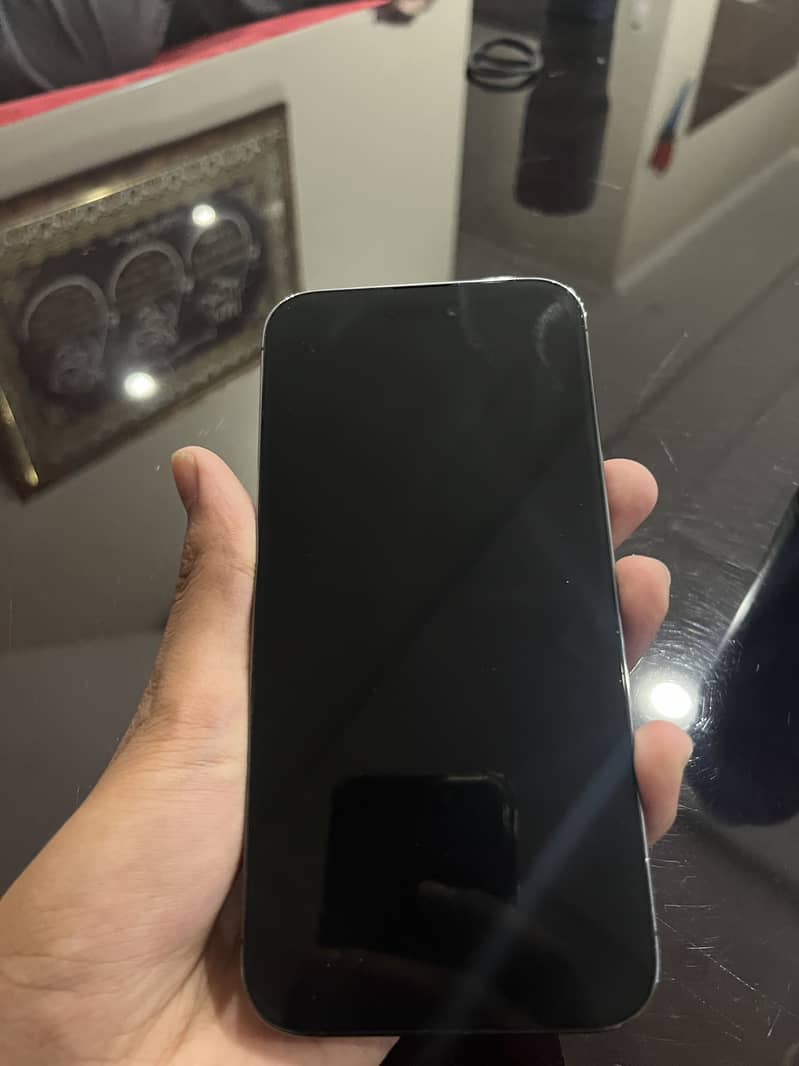 Apple iPhone 14 Pro Max 0