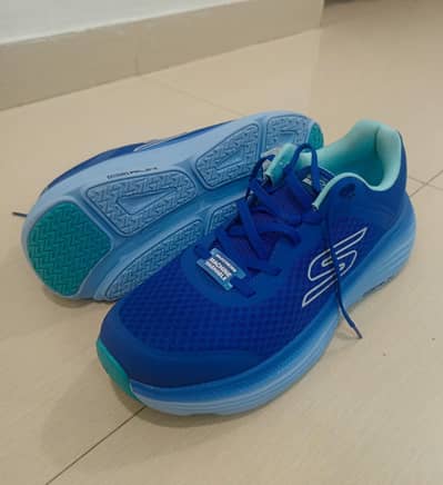 Sketchers Go Run 2.0 Brand New Tagged