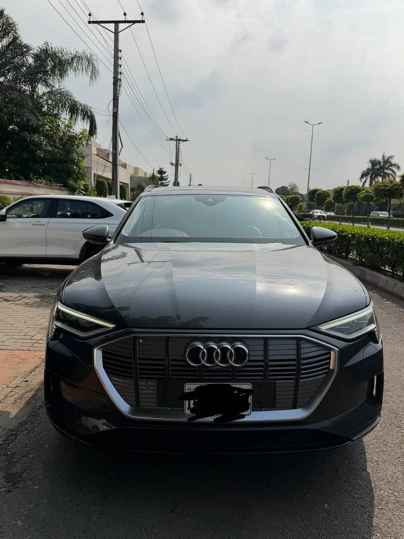 Audi E-Tron 2020  Model 0